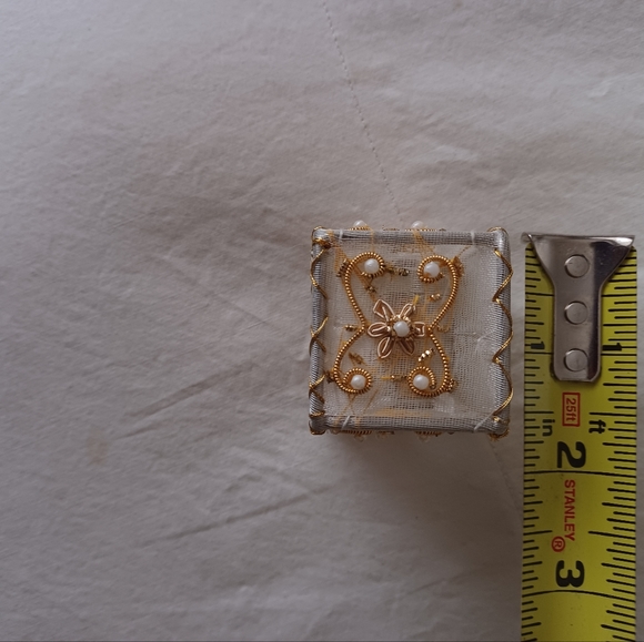 Pier 1 Imports Napkin Ring Holders 8 Square White Mesh Gold Pearl Holiday - Picture 8 of 10